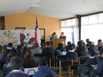 LICEO MARIA A GUIÑEZ DE PURÉN CUMPLIÓ 42 AÑOS