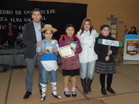 CLASIFICARON PARA REGIONAL DE CUECA ESCOLAR EN PURÉN