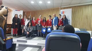PRIMER LUGAR REGIONAL "DEBATES EN INGLÈS" DEL LICEO "INDÓMITO" DE PURÉN