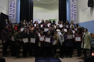 RECIBIERON CERTIFICADOS EN MUEBLERÍA Y TELAR MAPUCHE, EN PURÉN