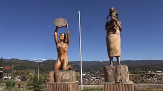 MUJERES EJEMPLARES
