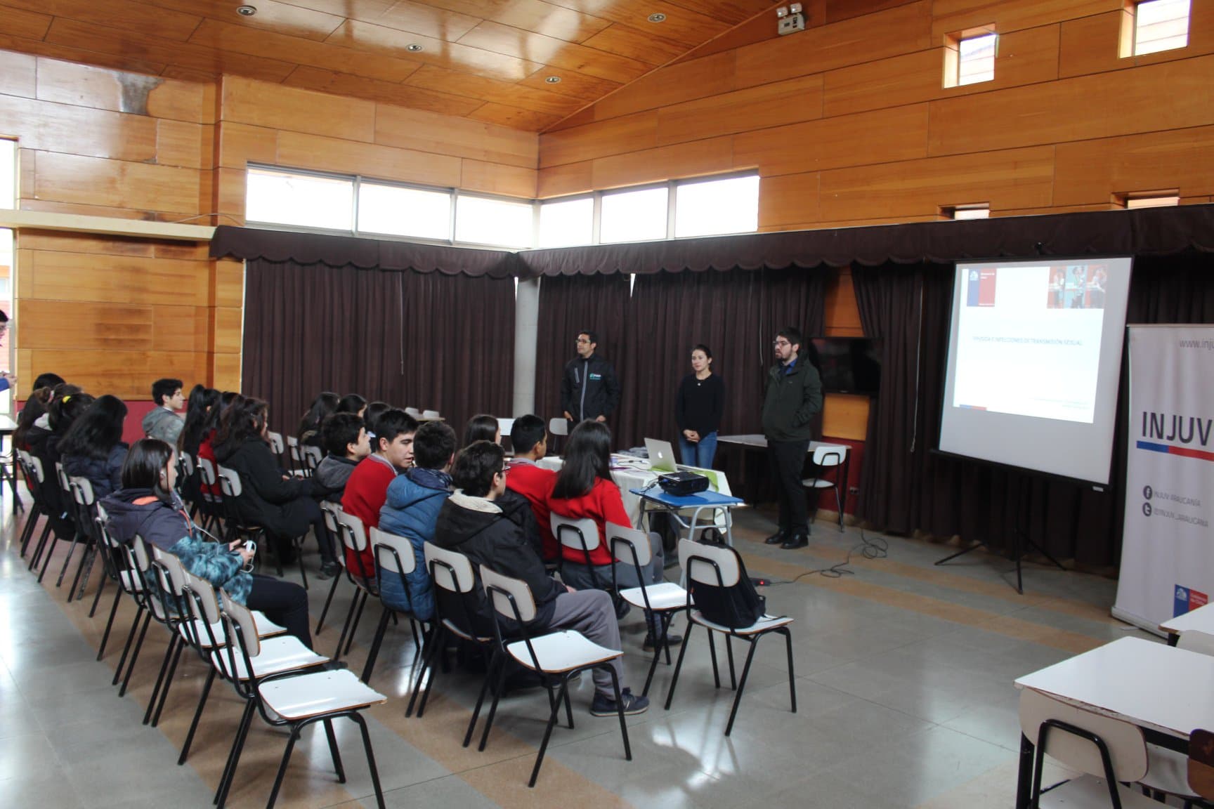 CHARLA DE INJUV A ALUMNOS DE LOS LICEOS DE PURÉN