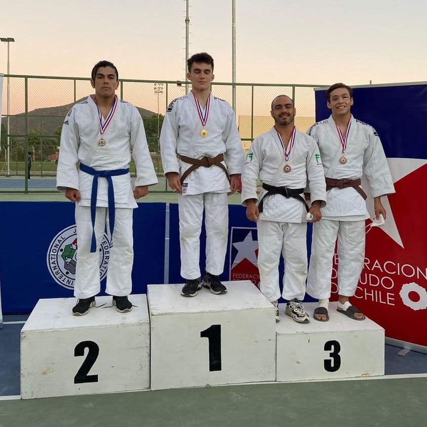 Hijo de purenino REINALDO CÁCERES ORGULLO PUDAHUELINO
