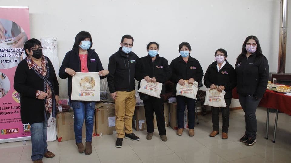 TALLER LABORAL «JANEQUEO» ENTREGÓ MATERIALES JUNTA DE VECINOS «EL FORTÍN» MOSTRÓ PROGRESO DEL CIERRE PERIMETRAL DE SU SEDE