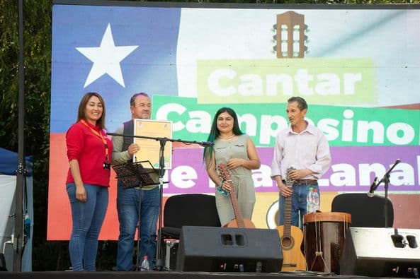 TOTAL ÉXITO DEL CANTAR CAMPESINO DE MANZANAL, EN PURÉN