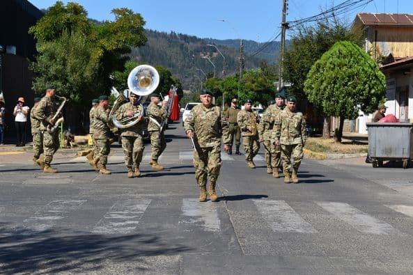 BANDA MILITAR REALIZÓ ALEGRE CONCIERTO EN LA PLAZA DE ARMAS, EN PURÉN