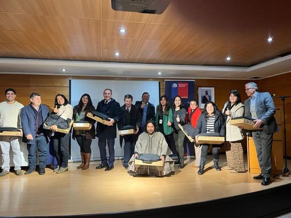DOCENTES DE ESCUELAS HUITRALEBU” Y “QUILACO” DE PURÉN RECIBIERON KIT TECNOLÓGICO