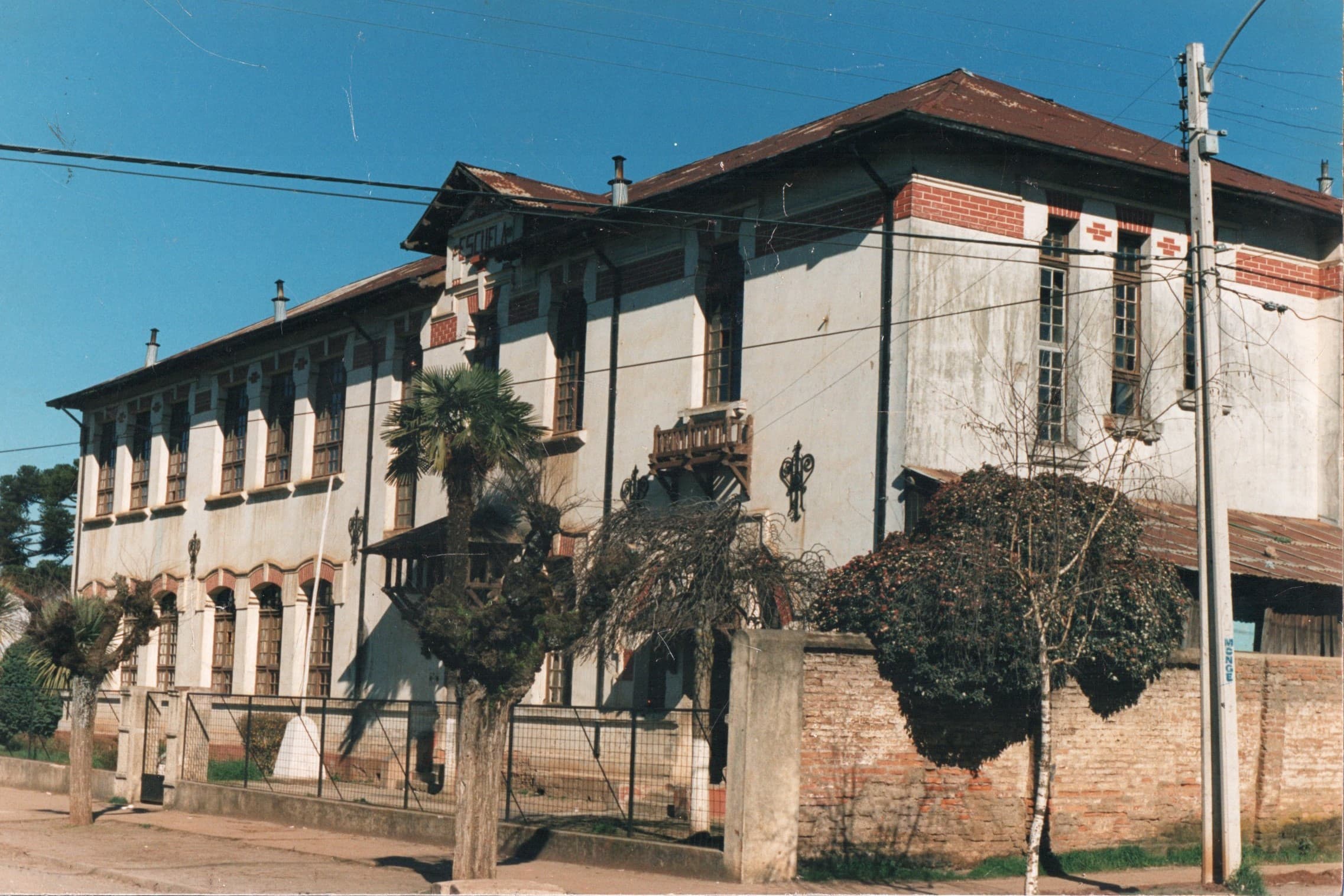 SALUDO A PURÉN DE MIS AÑOS ESCOLARES